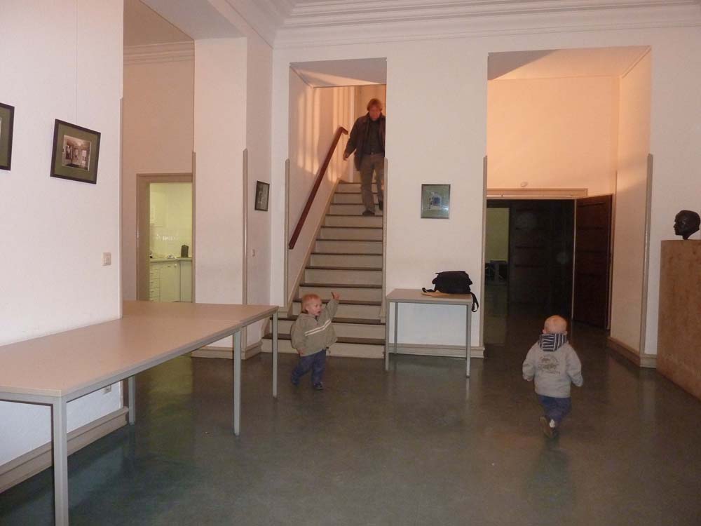 20100512_2012_jj_beim_papa_abholen_warburghaus_P1030498