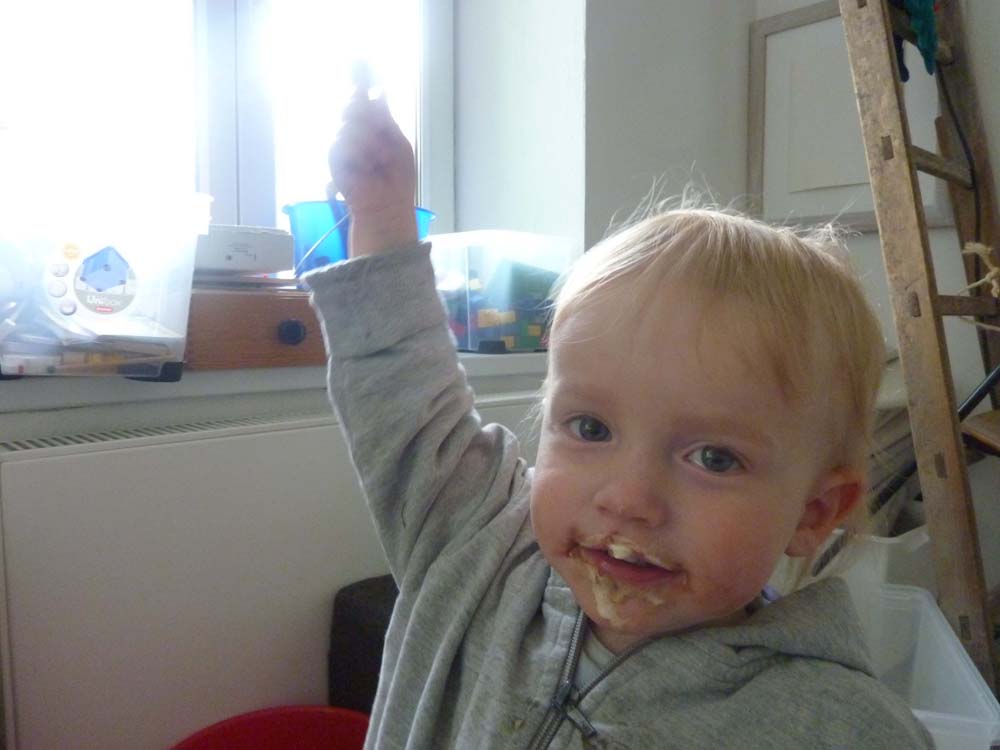 20100515_1512_jakob_nach_dem_eisschlecken_P1030532