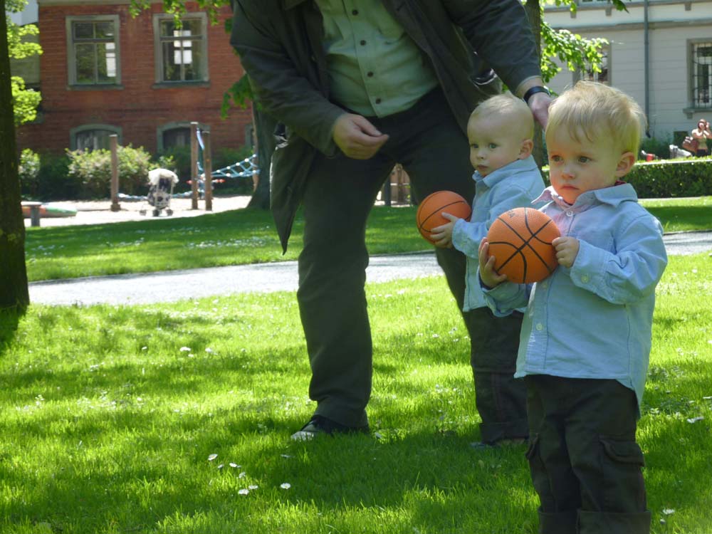 20100523_1151_die_jungs_mit_den_baellen_P1030807