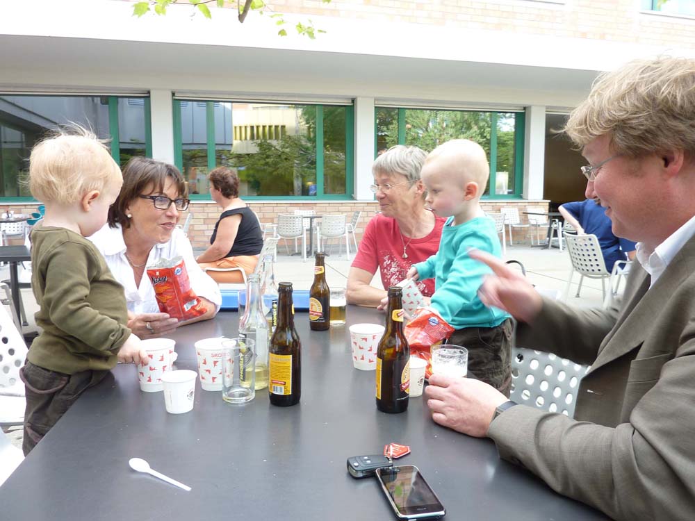 20100525_1810_jakob_esther_brigitte_jonas_und_thomas_P1030881