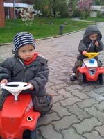 20100503_1755_jj_mit_bobycars_auf_allmende_Foto34