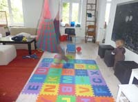 20100513_1914_jj_beim_schaukeln_mit_der_haengematte_P1030518