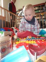 20100516_1046_jaron_im_laufstall_P1030580