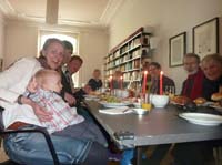 20100516_1108_die_geburtstagsrunde_mit_selbstausloeser_P1030605