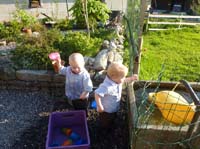 20100523_1932_jj_beim_wasserspielen_P1030822